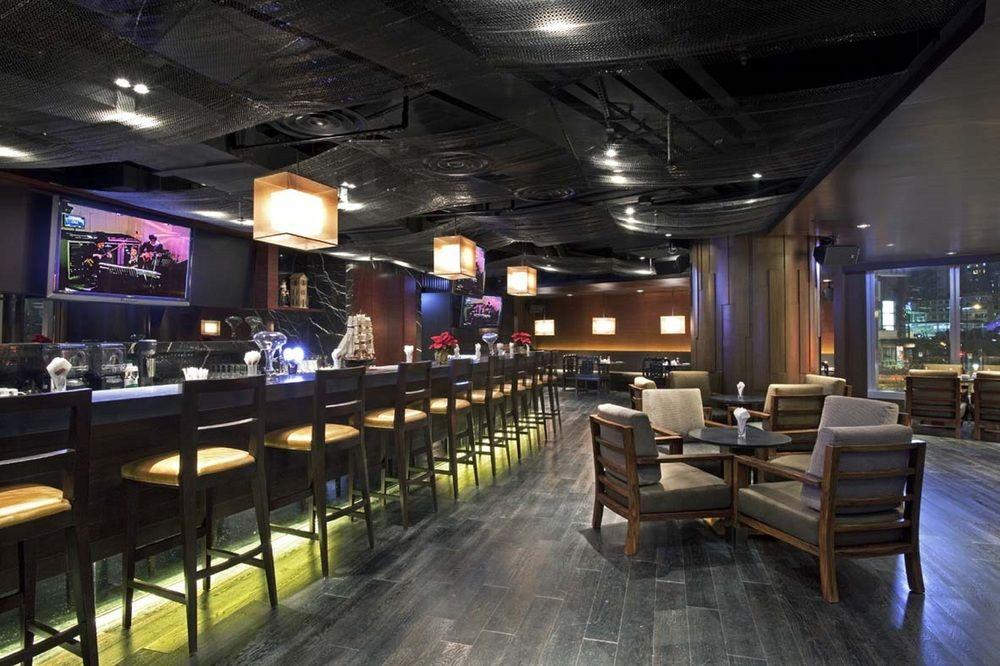 Nina Hotel Tsuen Wan West Хонконг Екстериор снимка The interior of a bar