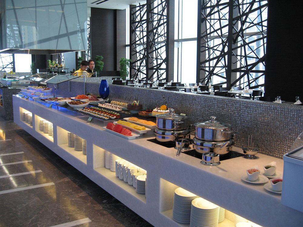 Nina Hotel Tsuen Wan West Хонконг Екстериор снимка A buffet at a hotel