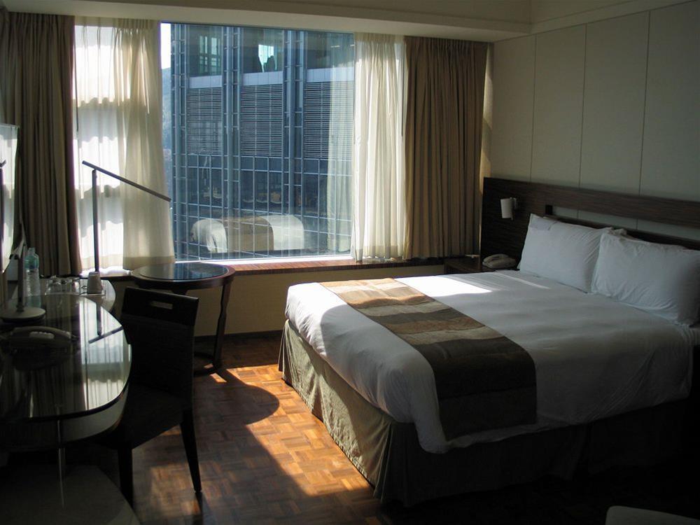 Nina Hotel Tsuen Wan West Хонконг Екстериор снимка A room at the hotel