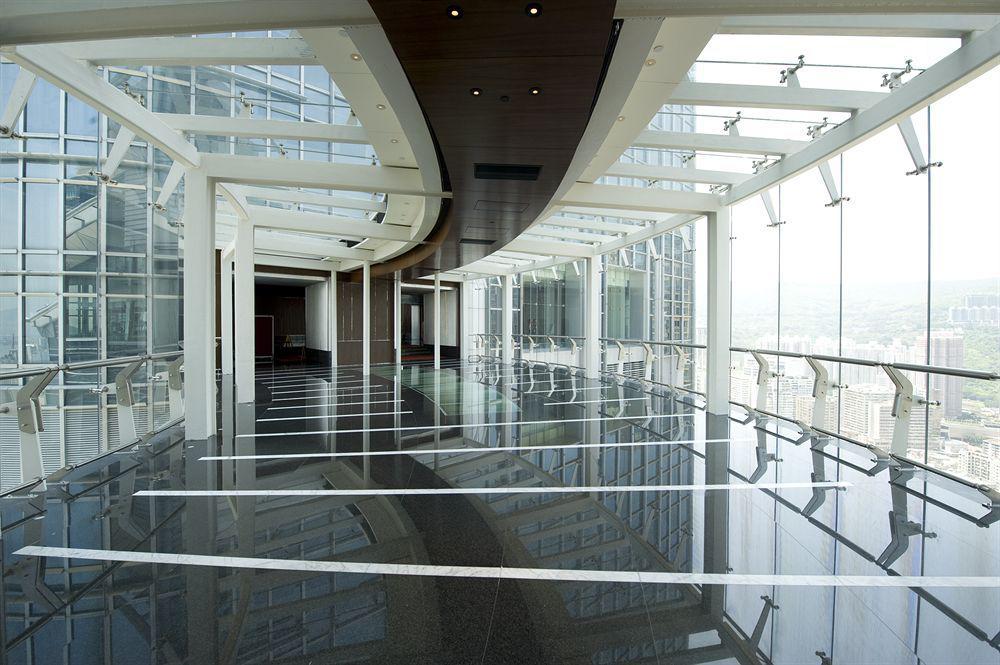 Nina Hotel Tsuen Wan West Хонконг Екстериор снимка The Skywalk